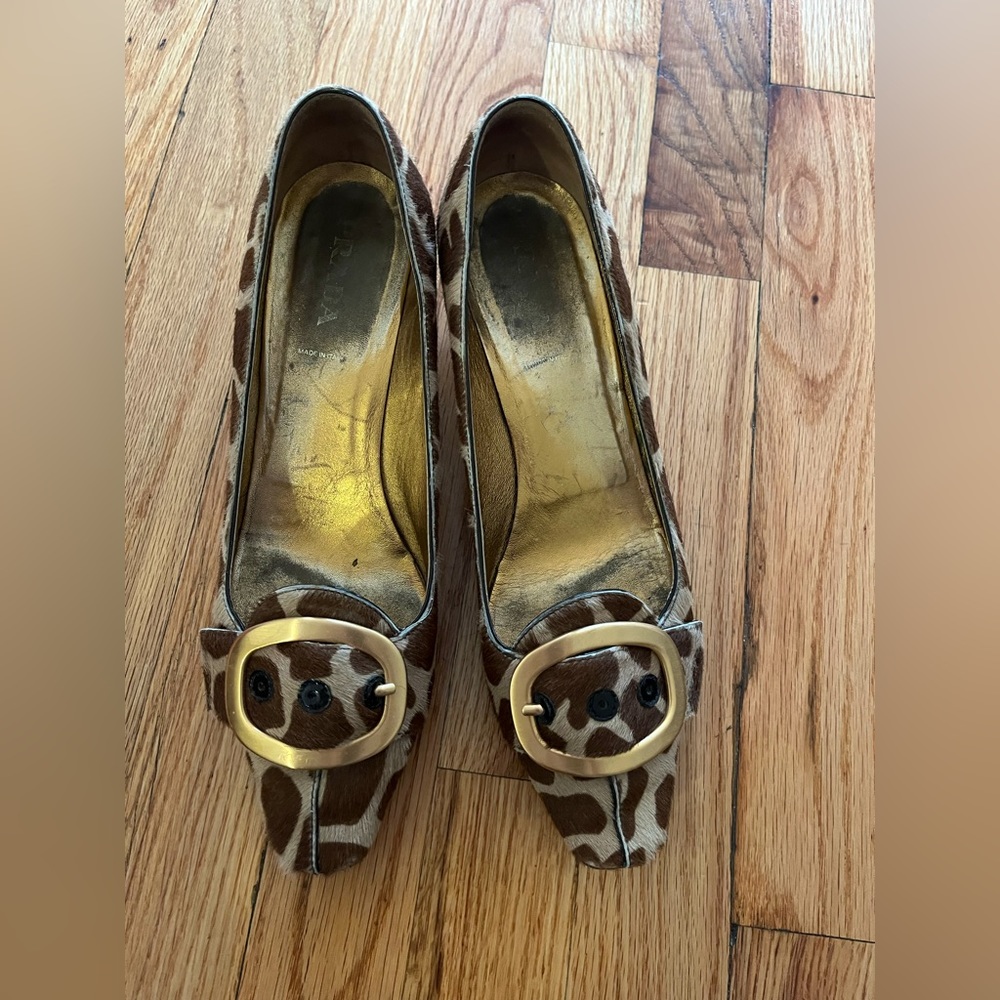 Rare vintage Prada giraffe animal print heel